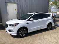 tweedehands Ford Kuga 1.5 EcoBoost ST Line / NAVIGATIE / TREKHAAK / LEDER-ALCANTARA / ECC / CRUISE CONTROL / PDC /LMV / 6-BAK/ STOELVERWARMING