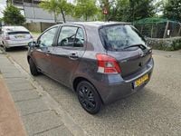 Occasion Toyota Yaris Comfort 101 PK (74 kW) 2010 Grijs Hatchback