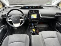 tweedehands Toyota Prius 1.8 First Edition Automaat / Navigatie / Cruise Control / Climate Control / Stoelverwarming / DAB / Bluetooth / Head-Up Display / Dodehoek Herkenning / Camera