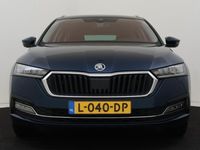 tweedehands Skoda Octavia Combi 1.5 e-TSI Business Edition Plus | Navigatie | Head-up display | Stoel- en stuurwielverwarming | Keyless | 3-zone airco | Elektrisch verstelbare bestuurdersstoel | Elektrische achterklep |