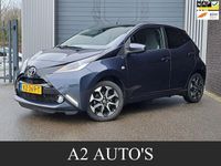 Occasion Toyota Aygo X-play 69 PK (50 kW) 2016 Blauw Hatchback