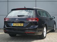 tweedehands VW Passat Variant 1.5 TSI 150pk DSG Business | Trekhaak Wegklapbaar | Achterklep Elektrisch | Achteruitrijcamera