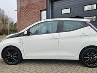 Occasion Toyota Aygo X-wave 69 PK (50 kW) 2016 Hatchback Hatchback