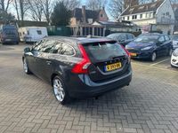 tweedehands Volvo V60 1.6 T3 Summum , navigatie , pdc