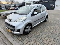 Occasion Peugeot 107 68 PK (50 kW) 2009 Grijs (metallic) Hatchback