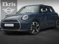 Occasion Mini Cooper Favoured 156 PK (114 kW) 2025 Blauw Hatchback