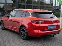 Occasion Renault Mégane GrandTour Intens 132 PK (97 kW) 2017 Rood Stationwagen