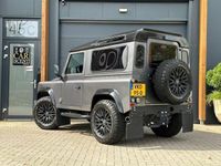 tweedehands Land Rover Defender 2.2 D SW 90" SE 2016