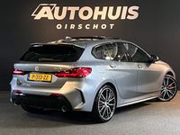Occasion BMW 120 Executive 178 PK (130 kW) 2022 Grijs (metallic) Hatchback