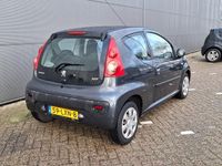 Occasion Peugeot 107 68 PK (50 kW) 2010 Grijs (metallic) Hatchback
