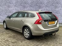 tweedehands Volvo V60 2.0 D3 Momentum