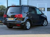Occasion VW Touran Highline 140 PK (102 kW) 2012 Zwart, metallic lak MPV