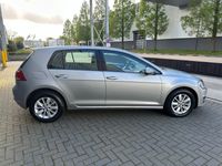 tweedehands VW Golf 1.6 TDI Bluemotion * 1EIGNAAR*Automaat*CRUISE*NEW APK*NAP*AIRCO*ELKT-RAAM