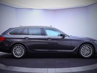tweedehands BMW 530 5-SERIE Touring iA X.Dr.LUXURY INNOVATION PANO/LEDER/MEMORY/DIGIDASH/HEAD UP/CAMERA/CARPLAY/NAVI/STOELVERW./DAB+/LMV 18''