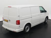 tweedehands VW Transporter 2.0 TDI L1H1 Trendline Plus Executive 150 PK / Airco / Elek.Pakk. / Cruise Control / Navigatie / Collor pakket / Laadruimte inrichting