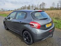 tweedehands Peugeot 208 1.2 VTi Envy