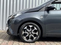 tweedehands Toyota Aygo 1.0 VVT-i x-joy | Cabriodak