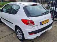 tweedehands Peugeot 206+ 206 + 1.1 XR *airco* Urban move edition