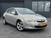 tweedehands Opel Astra 1.6 Edition AircoCruiseTrekhaakN.A.PNieuwe APK