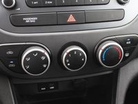 tweedehands Hyundai i10 1.0i Comfort / Airco / Cruise Control / All Season Banden / Bluetooth / Elektrische Ramen Voor & Achter /