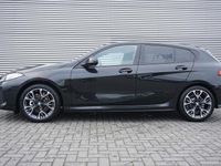 Nieuw BMW 120 Efficient Dynamics 2025 Zwart Hatchback