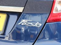 tweedehands Ford Fiesta 1.25 82pk 3-drs Titanium met X-PACK