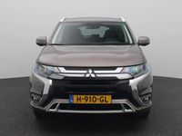 tweedehands Mitsubishi Outlander 2.4 PHEV Intense+ Automaat | Airco | Cruise Control | Navigatie | Achteruitkijkcamera | leren bekleding |