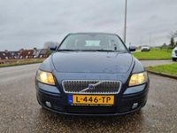 tweedehands Volvo V50 1.8/1 E EIGENAAR/DEALER ONDERHOUD/APK12-12-2024/AIRCO/NETETTE AUTO/INRUIL MOG !!!