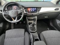 tweedehands Opel Astra 1.2 Turbo 130pk Business Executive - Navi - AGR - Climate - Parkeerhulp - V-Cockpit