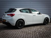 tweedehands Alfa Romeo Giulietta 1.4 T Business | Clima | Cruise | Pdc | Lichtmetaal |