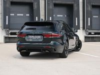 Occasion Jaguar XF Sportbrake R-Dynamic 300 PK (220 kW) 2024 British racing green (donker groen metallic)bruin Stationwagen