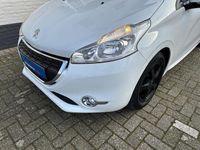 tweedehands Peugeot 208 1.2 VTi Allure/ Airco/ Cruise Control/ Bluetooth