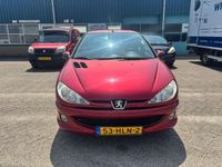 Occasion Peugeot 206 75 PK (55 kW) 2009 Rood Hatchback