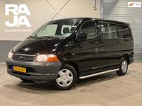 Occasion Toyota HiAce 88 PK (64 kW) 2003 Zwart (metallic) Sedan