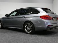 tweedehands BMW 520 5-SERIE Touring i High Executive / M- Sport / Leder / Stoelverwarming / Elek. stoelverstelling / LED koplampen / Elek. achterklep / Ambiance verlichting / PDC v+a / Navigatie Pro / Cruise Control