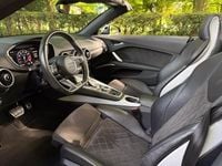 Occasion Audi TT Roadster S-Line 310 PK (228 kW) 2015 Zwart, metallic lak Cabriolet