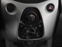 tweedehands Peugeot 108 1.0 e-VTi Blue Lion Bluetooth Radio Multimedia Voorbereiding Airco 5 Deurs