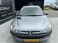 tweedehands Peugeot 206 1.1 XR incl nieuwe apk !