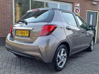 Occasion Toyota Yaris Hybrid Trend 2016 Grijs (metallic) Hatchback