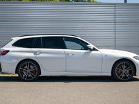 Occasion BMW 320e Comfort Edition 204 PK (150 kW) 2024 Alpinweiss (licht wit) Stationwagen