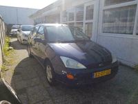 tweedehands Ford Focus 1.6-16V Ghia Met airco ijskoud