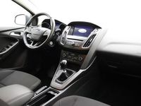 tweedehands Ford Focus 1.0 Titanium | Trekhaak | Parkeersensoren achter | Achteruitrijcamera | Navigatie | Cruise Control |
