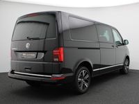 tweedehands VW Caravelle TRANSPORTER 2.0 TDI L2H1DC 150PK DSG (grijs kenteken) Achteruitrijcamera, 2x elek. schuifdeur, leder, winterpakket, virtual cockpit, elek. stoel, alarm, 18'' lichtmetaal