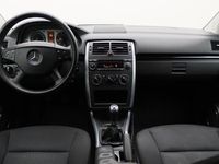 tweedehands Mercedes B150 Airco Getint Glas PDC Radio/CD Isofix Elektr.