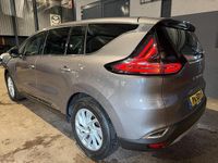 Occasion Renault Espace Dynamique 200 PK (147 kW) 2017 Grijs (metallic) MPV