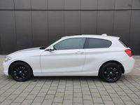 tweedehands BMW 118 1-SERIE i / AUTOMAAT/ SCHUIFDAK/ LEDEREN BEKLEDING/ NIEUWE VELGEN/ 2015/ 2E EIGENAAR