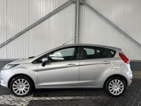 tweedehands Ford Fiesta 1.25 5DR Zilvergrijs 60kw Airco Nw APK+Beurt