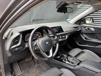 Occasion BMW 118 Executive 140 PK (102 kW) 2020 Grijs Hatchback