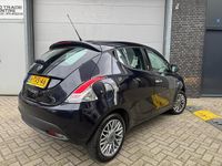 Occasion Lancia Ypsilon Silver 86 PK (63 kW) 2014 Blauw Hatchback