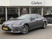 Occasion Lexus ES300H Business Edition 218 PK (160 kW) 2021 Grijs Sedan